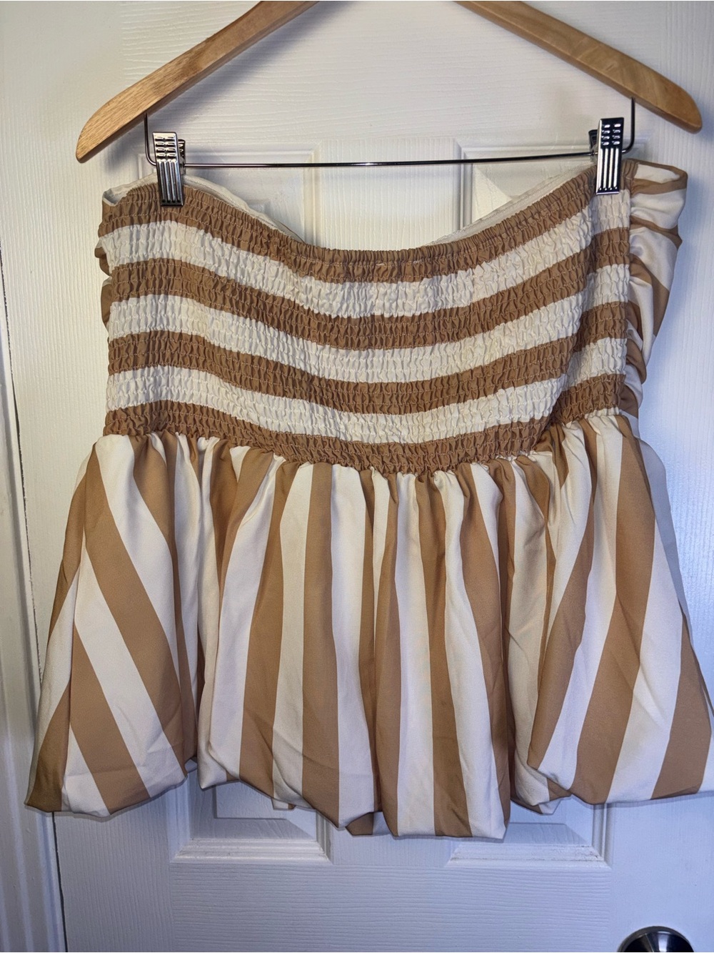 Striped Beige and White Strapless Crop Top 2XL - Picture 10 of 13